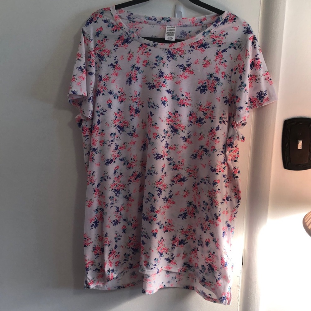 -XL- top with colorful pattern comfortable cotton.